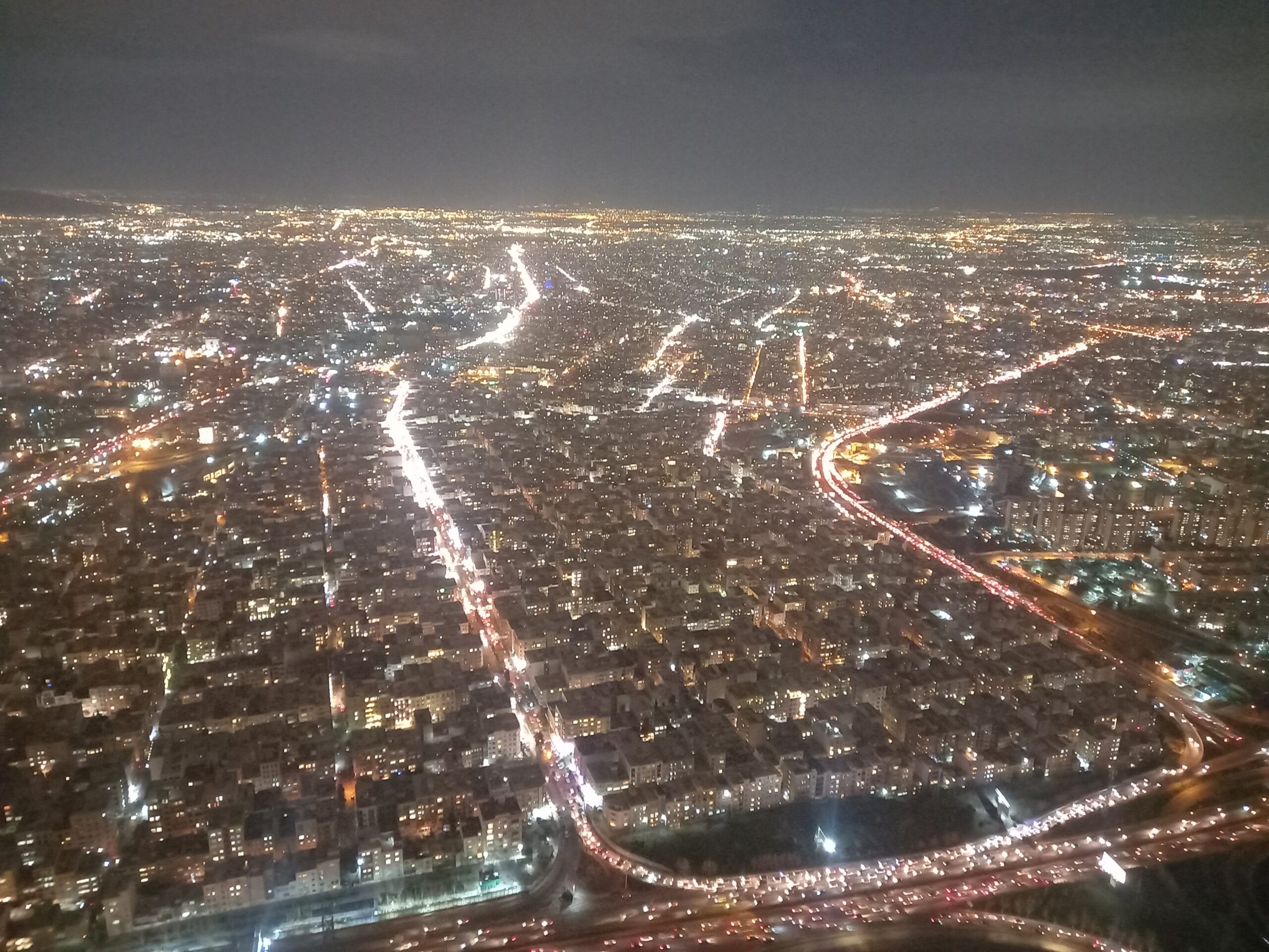 کیفیت هوای تهران در مهر ۱۴۰۵؛ فقط ۴ روز آلوده در برابر ۲۰ روز پارسال